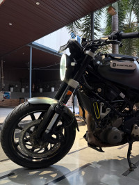 Husqvarna Svartpilen 250 2020
