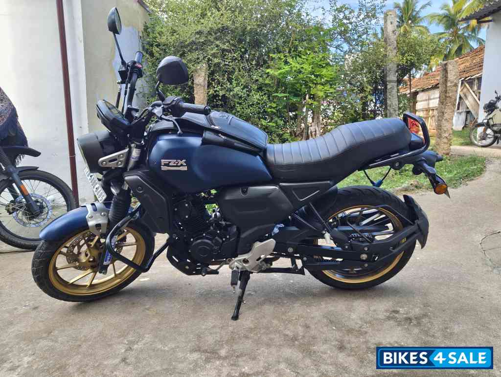 Yamaha FZ-X