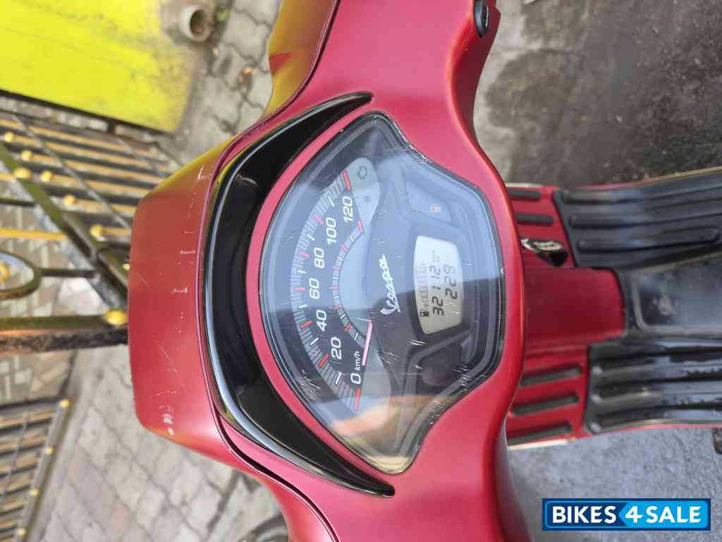 Matt Red Vespa SXL 150 Matt Red Vespa SXL 150