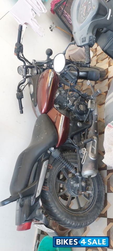 Black & Red Bajaj Avenger Street 150 Black & Red Bajaj Avenger Street 150