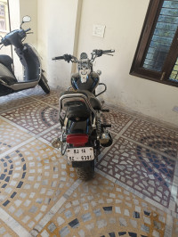 Bajaj Avenger 220 DTS-i