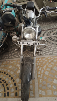 Bajaj Avenger 220 DTS-i