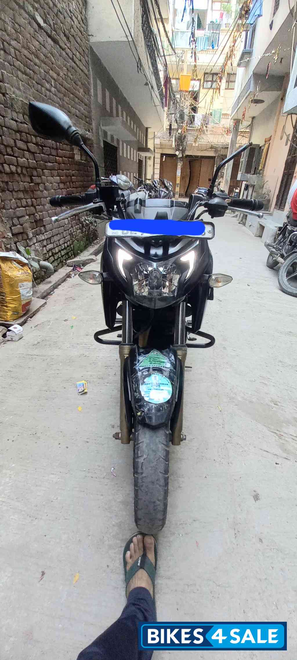 TVS Apache RTR 200 4V