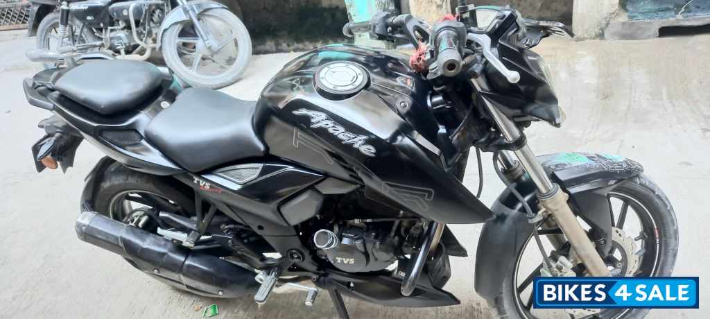 TVS Apache RTR 200 4V TVS Apache RTR 200 4V