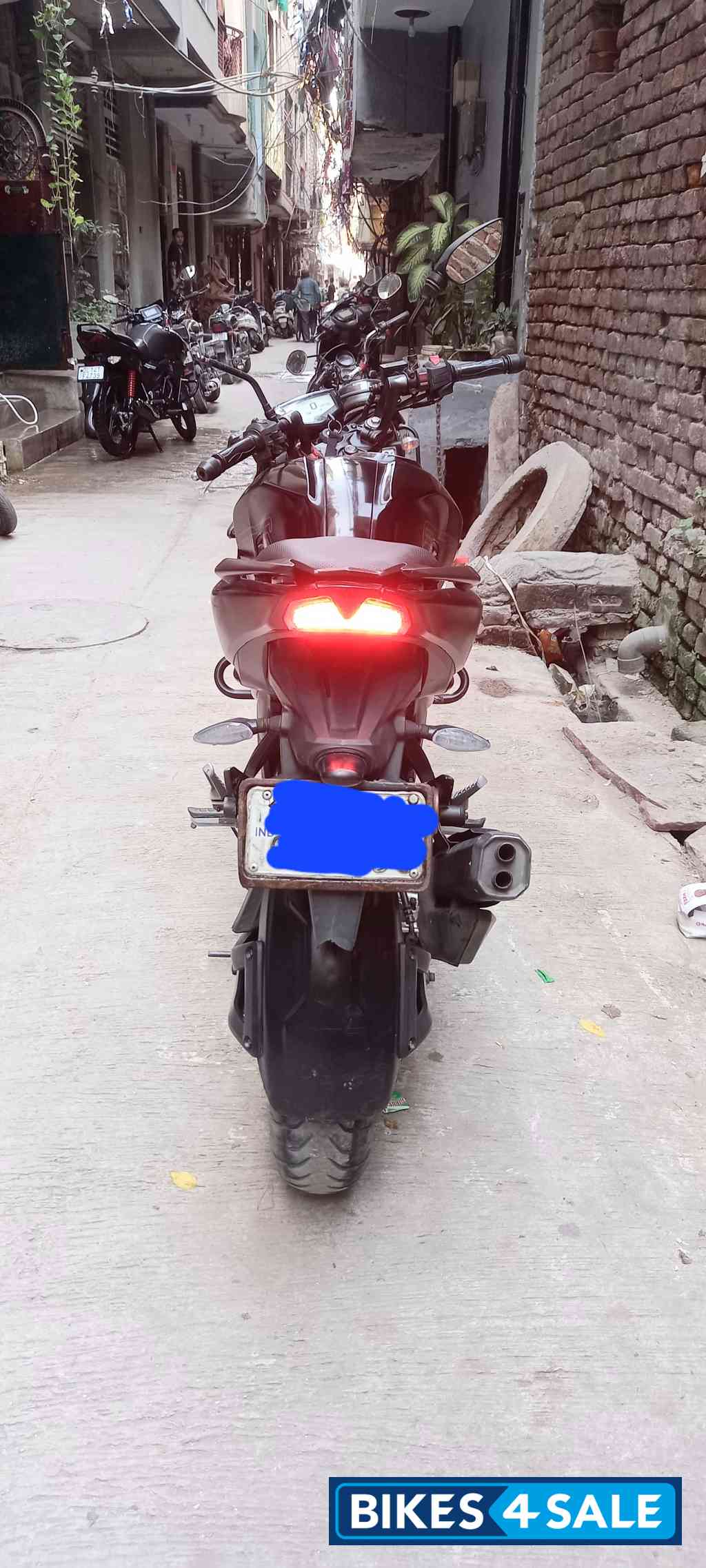 TVS Apache RTR 200 4V TVS Apache RTR 200 4V