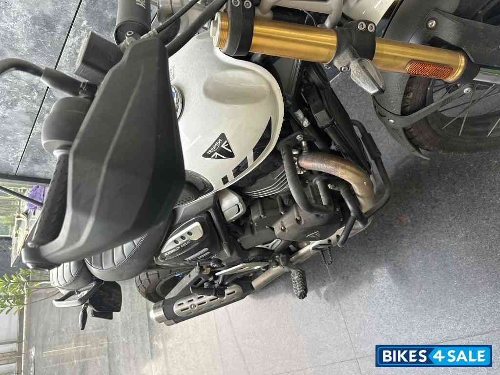 Triumph Scrambler 400 XC