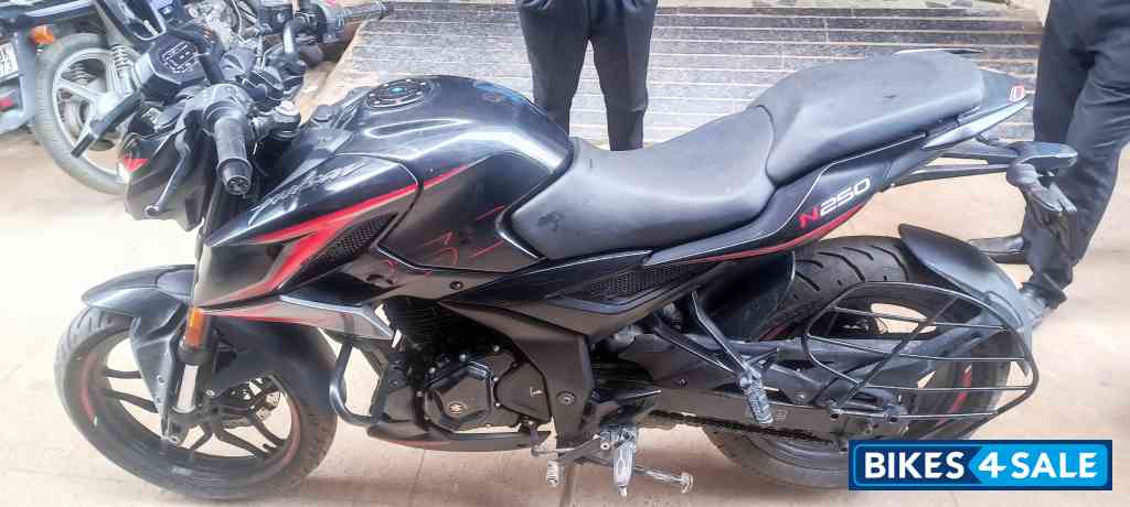 Bajaj Pulsar N250 Bajaj Pulsar N250