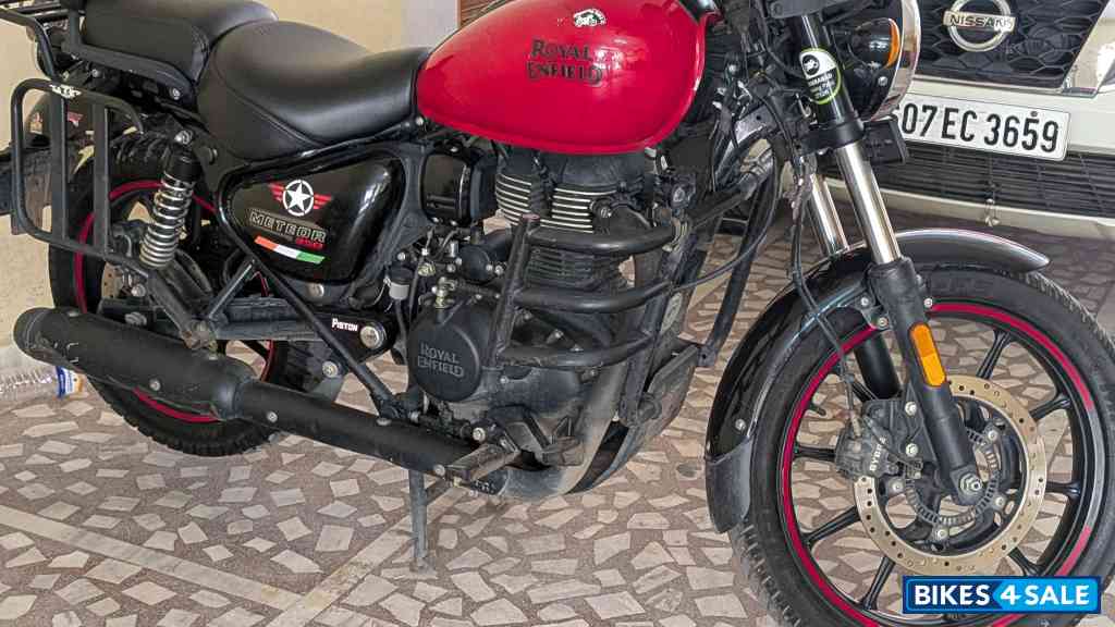 Royal Enfield Meteor 350 Fireball Royal Enfield Meteor 350 Fireball