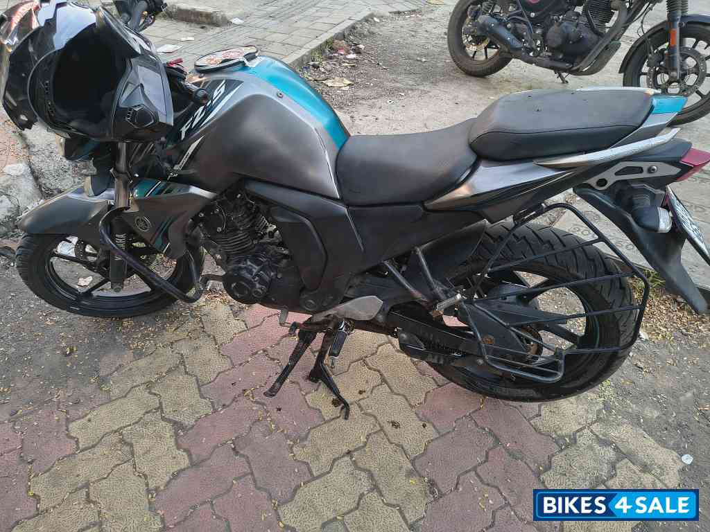 Yamaha FZ-S Yamaha FZ-S