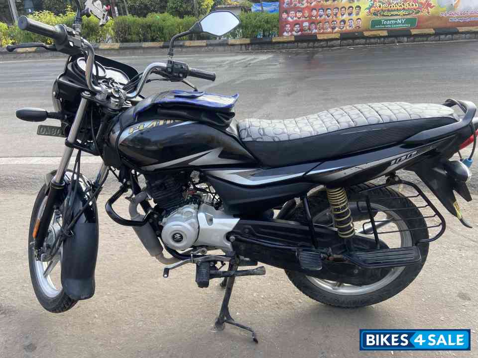 Black And Silver Bajaj Platina 100 ES BS6 Black And Silver Bajaj Platina 100 ES BS6