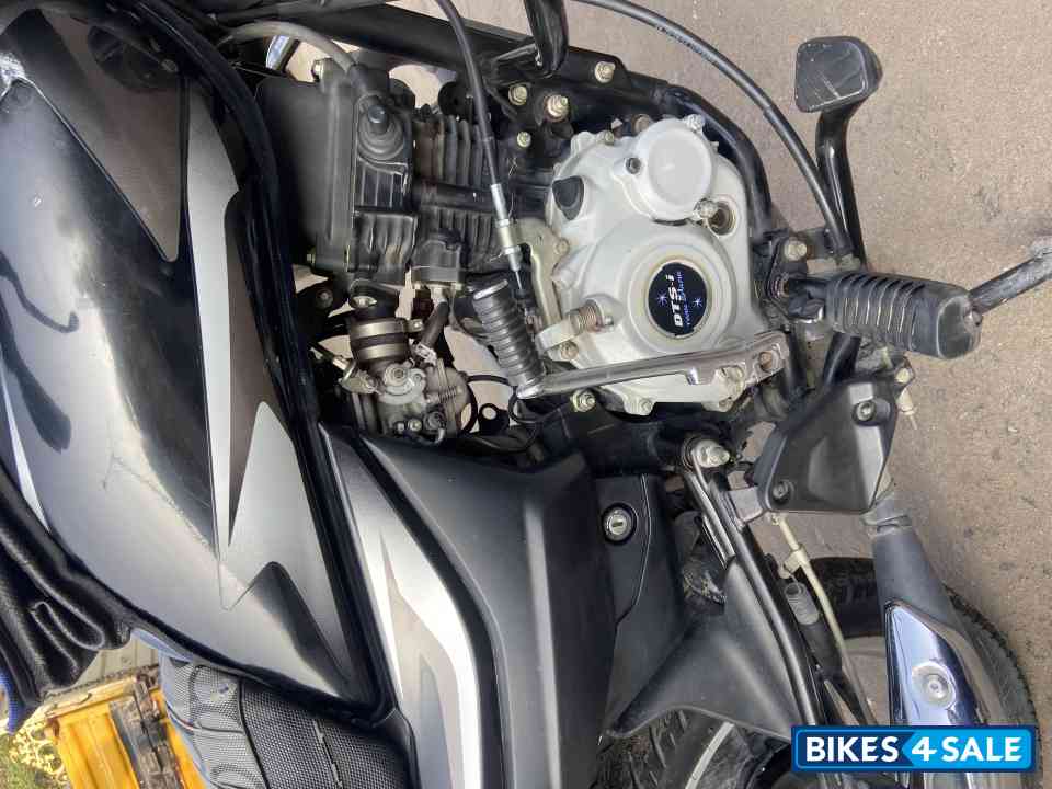 Black And Silver Bajaj Platina 100 ES BS6 Black And Silver Bajaj Platina 100 ES BS6