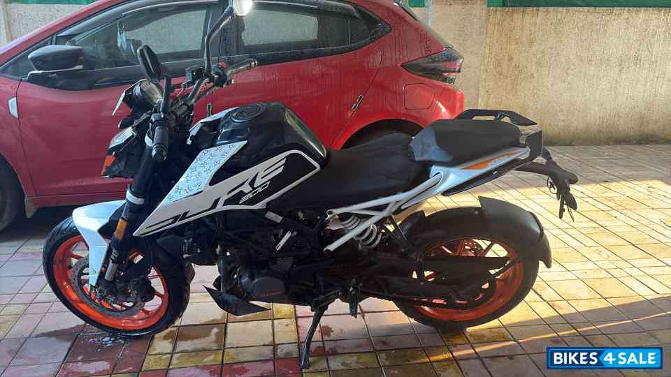 KTM Duke 200 ABS KTM Duke 200 ABS