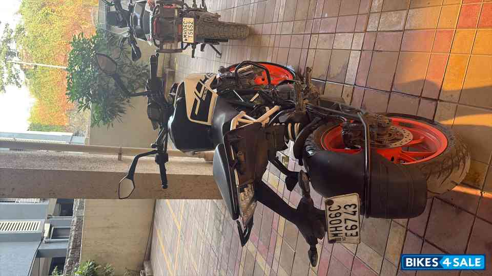KTM Duke 200 ABS KTM Duke 200 ABS