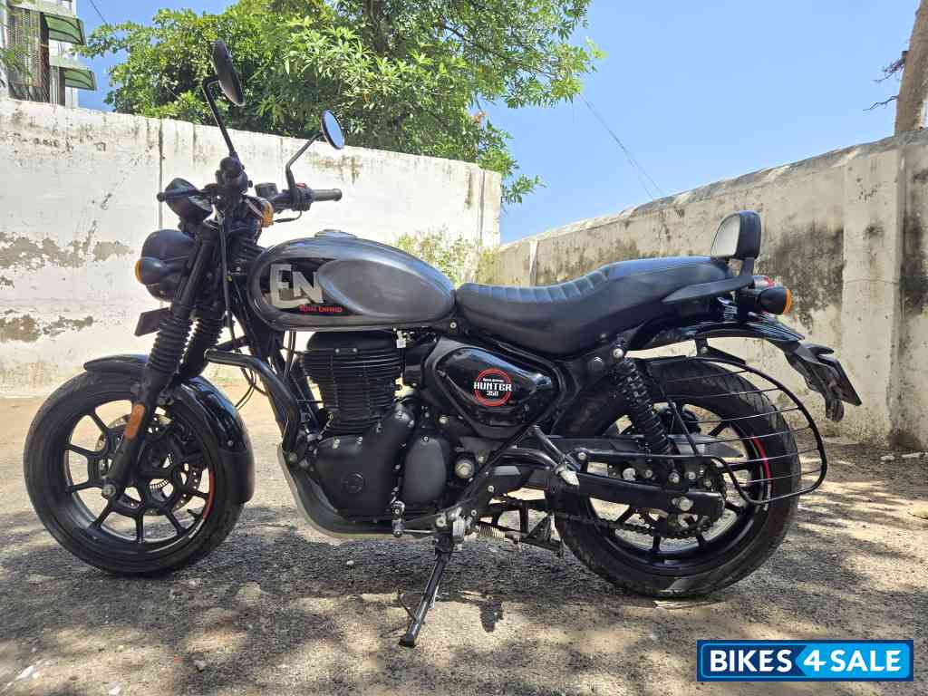 Royal Enfield Hunter 350 Metro