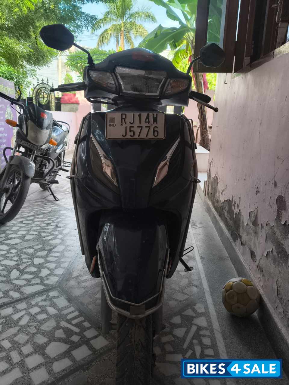 Blue Metallic Honda Activa 6G Dlx Blue Metallic Honda Activa 6G Dlx