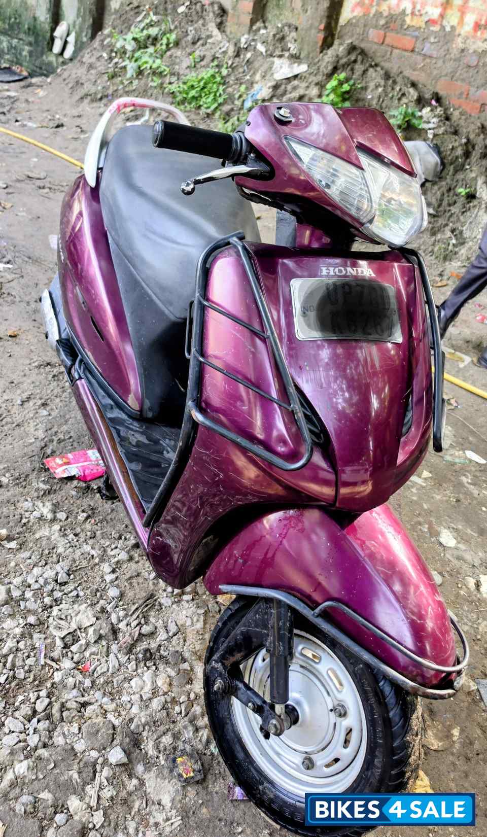 Purple Honda Activa 3G