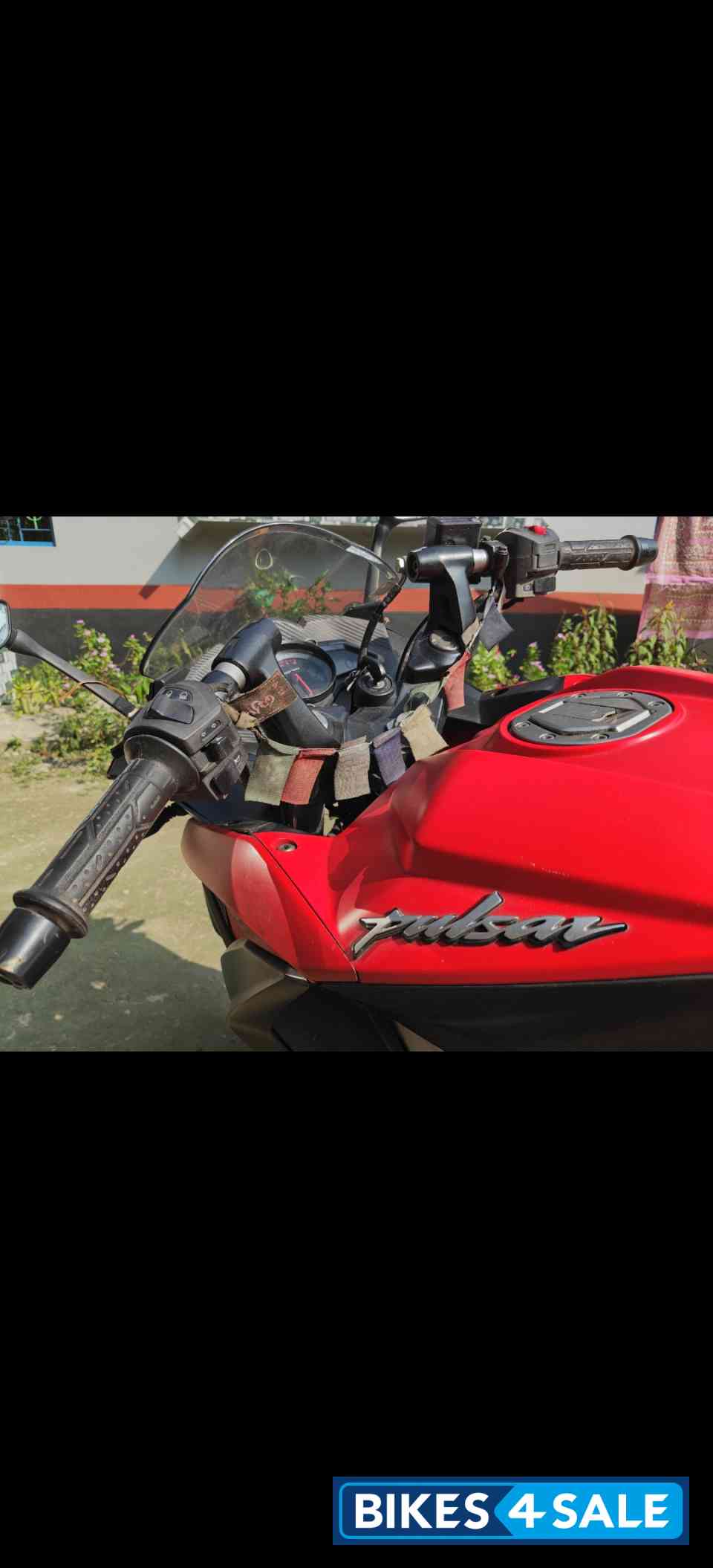 Burnt Red Bajaj Pulsar RS 200 BS6 Burnt Red Bajaj Pulsar RS 200 BS6