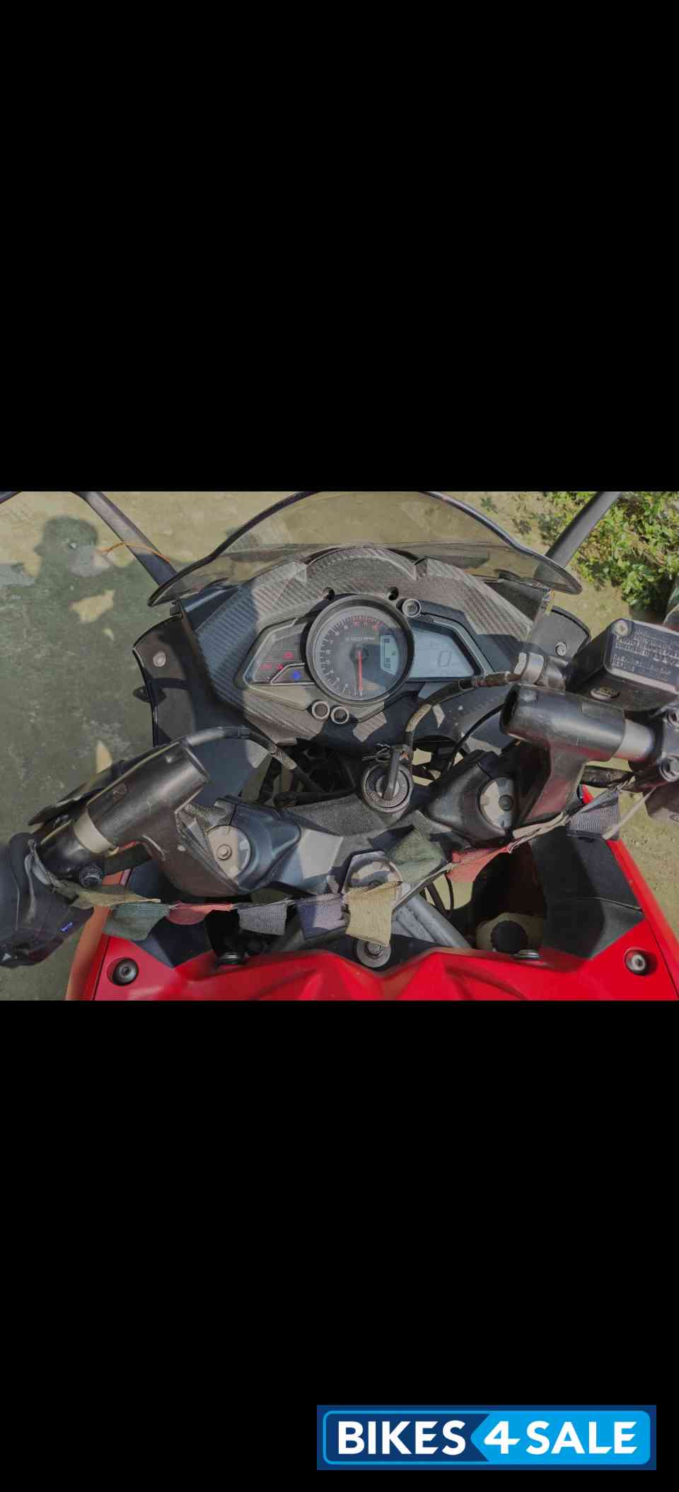 Burnt Red Bajaj Pulsar RS 200 BS6 Burnt Red Bajaj Pulsar RS 200 BS6