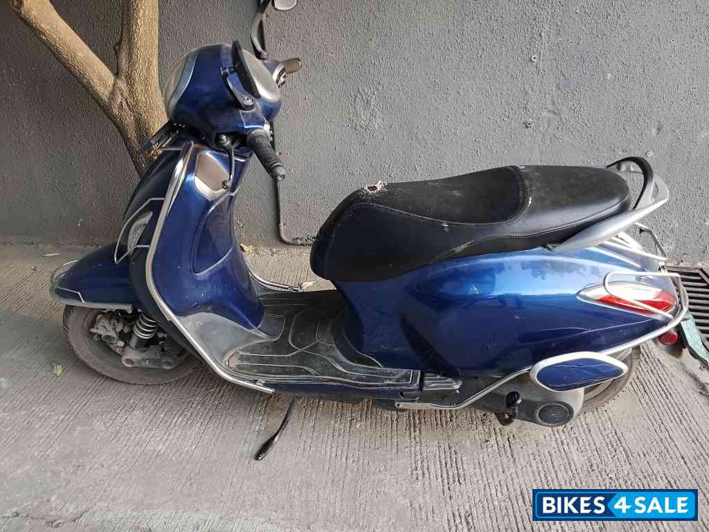 Indigo Metalic Bajaj Chetak Electric Indigo Metalic Bajaj Chetak Electric