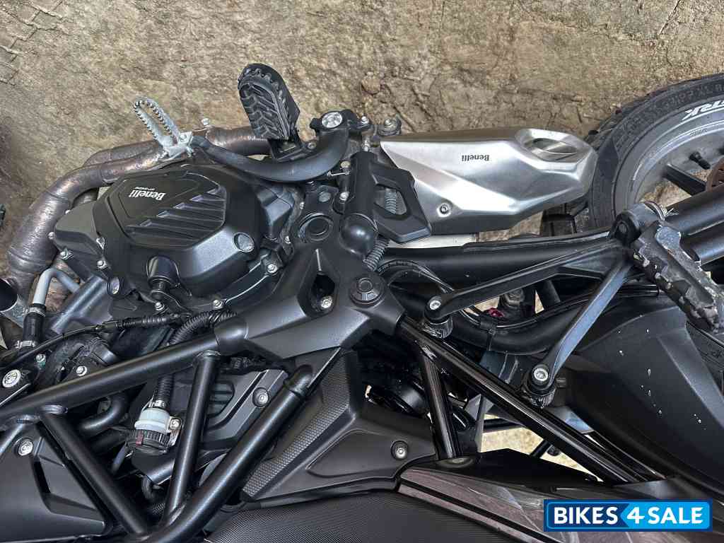Benelli TRK 502 Benelli TRK 502