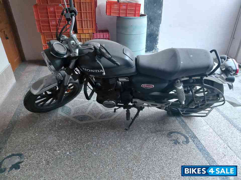 Honda CB350 DLX
