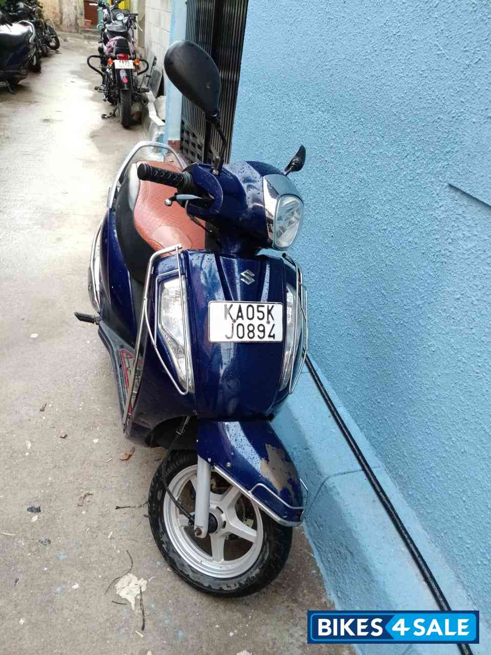 Blue Suzuki Access 125 Blue Suzuki Access 125