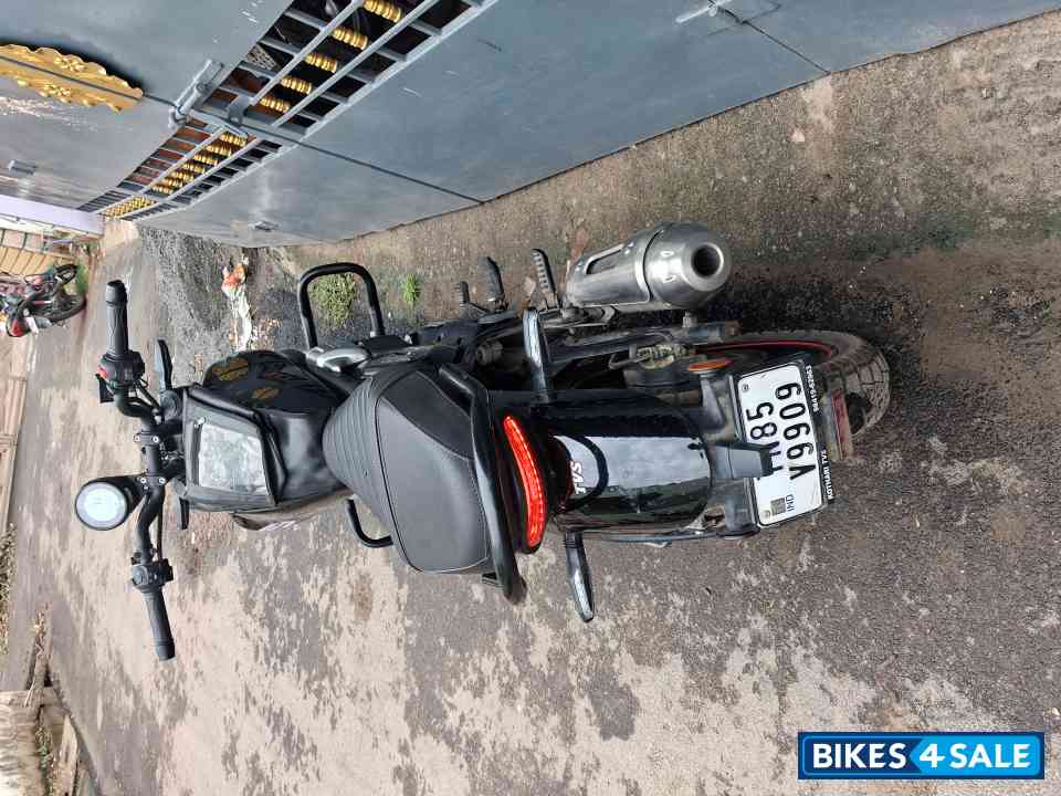 TVS Ronin SS