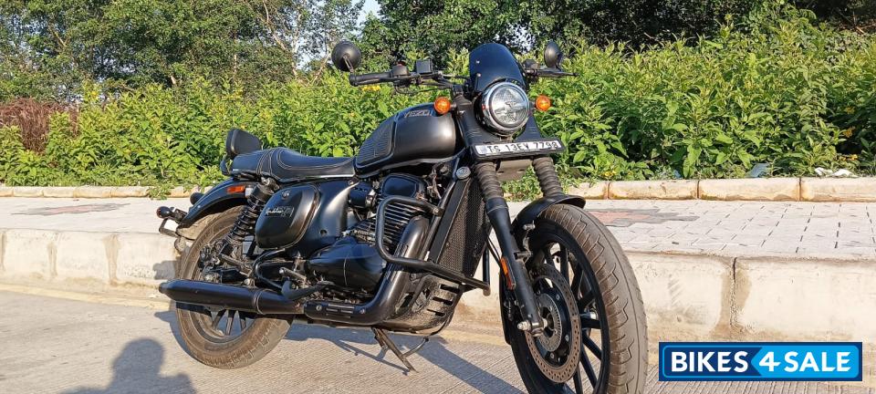 Dark Smoke Grey Yezdi Roadster Dark Dark Smoke Grey Yezdi Roadster Dark