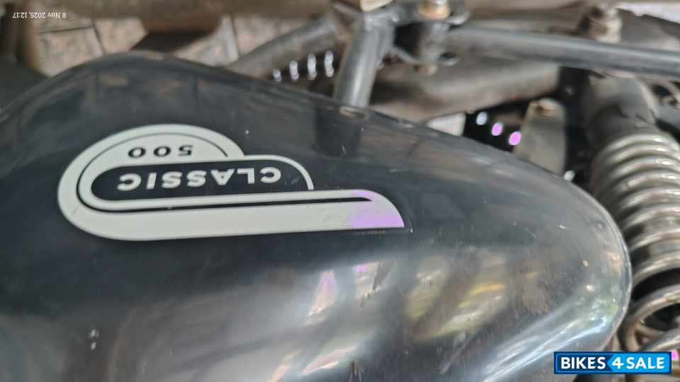 Black Royal Enfield Classic 500 Black Royal Enfield Classic 500
