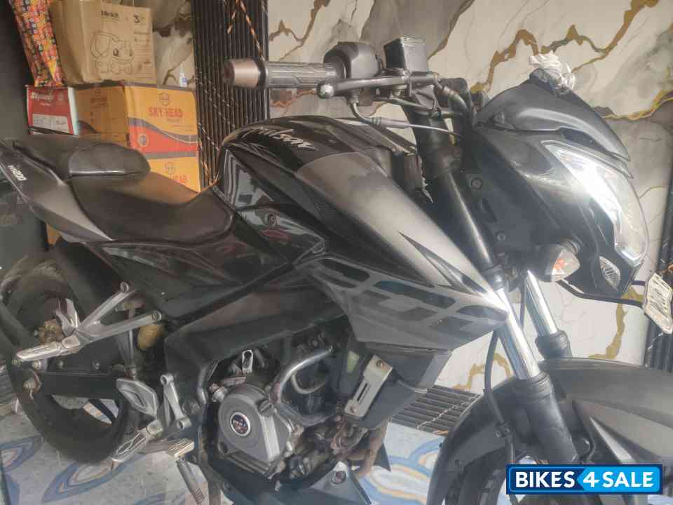 Bajaj Pulsar NS200