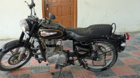 Black Royal Enfield Bullet Standard 350