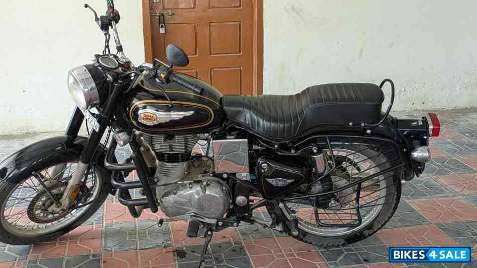 Black Royal Enfield Bullet Standard 350 Black Royal Enfield Bullet Standard 350