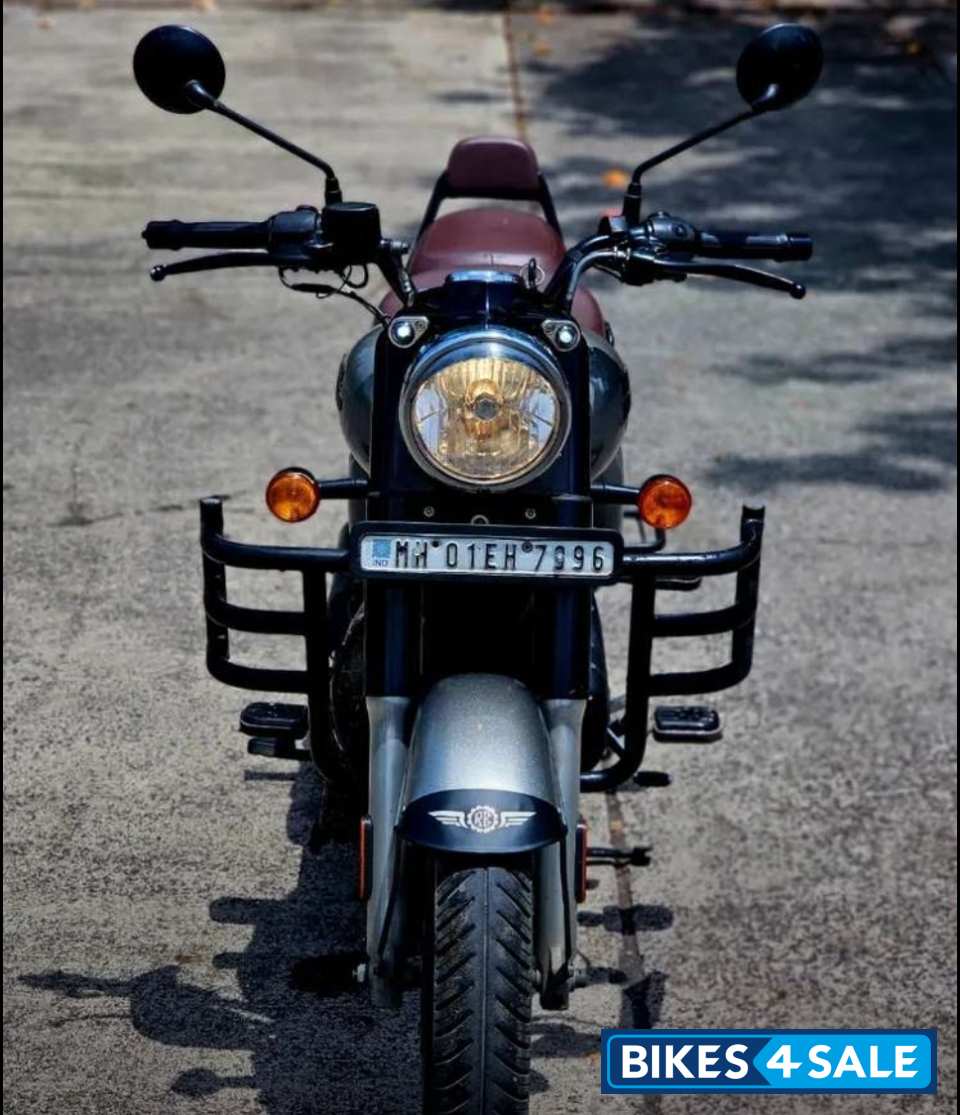 Grey Royal Enfield Classic 350 BS VI