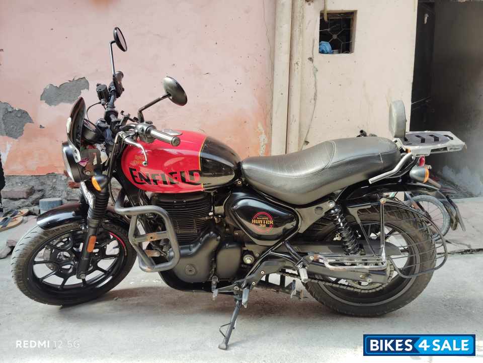 Rebel Red And Black Royal Enfield Hunter 350 Metro