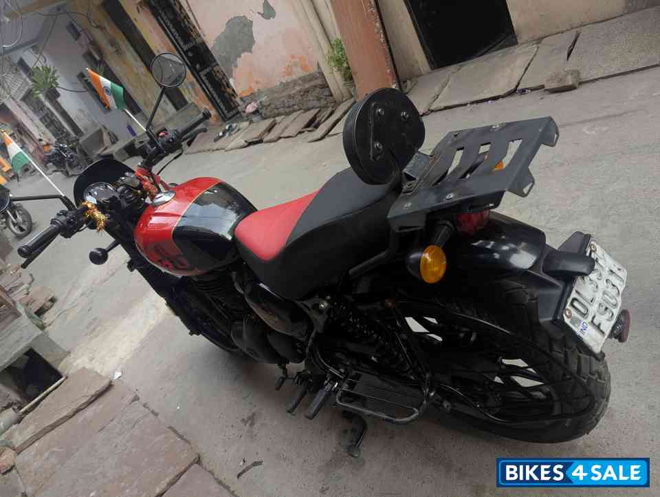 Rebel Red And Black Royal Enfield Hunter 350 Metro Rebel Red And Black Royal Enfield Hunter 350 Metro