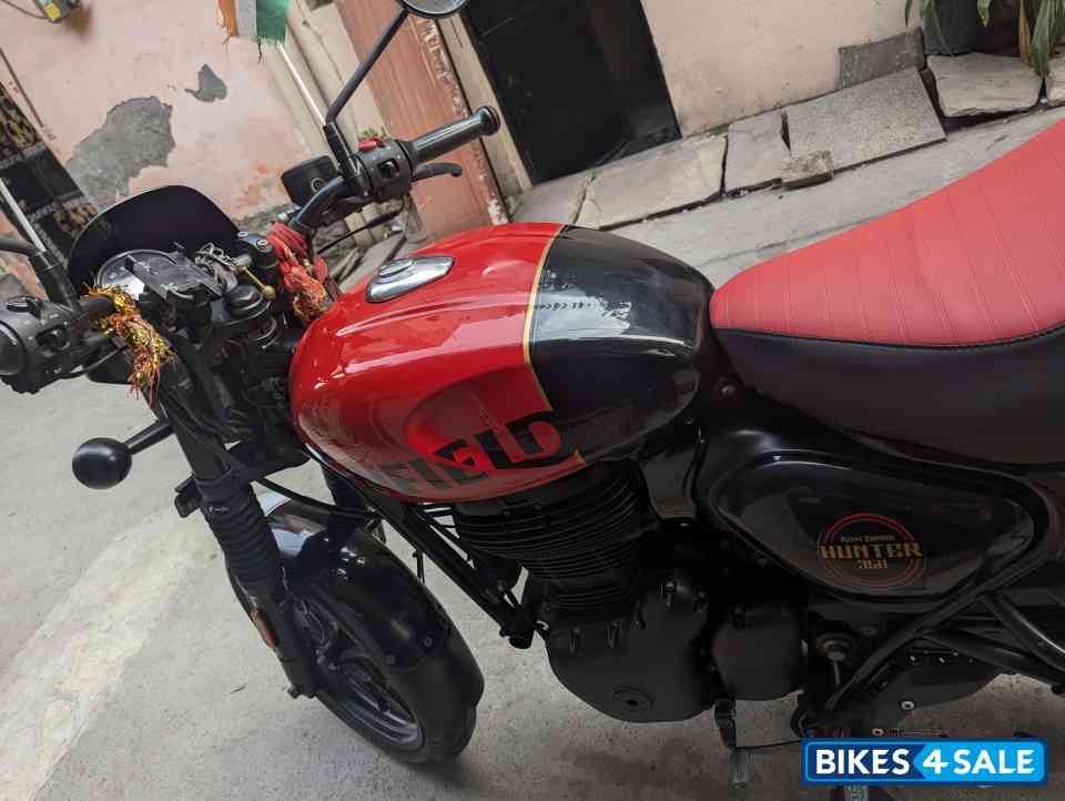 Rebel Red And Black Royal Enfield Hunter 350 Metro Rebel Red And Black Royal Enfield Hunter 350 Metro