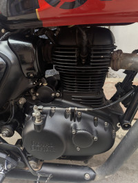 Rebel Red And Black Royal Enfield Hunter 350 Metro