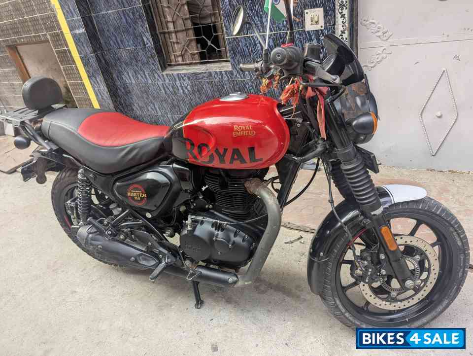 Rebel Red And Black Royal Enfield Hunter 350 Metro Rebel Red And Black Royal Enfield Hunter 350 Metro