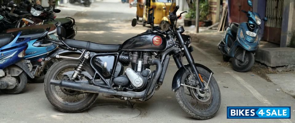Black BSA Gold Star 650 Black BSA Gold Star 650