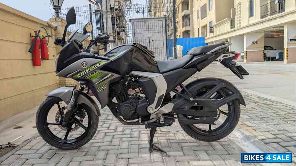 Yamaha Fazer FI V2 Yamaha Fazer FI V2