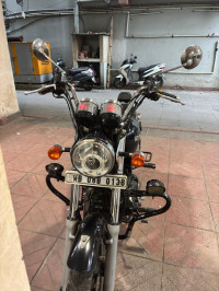 Black Royal Enfield Thunderbird 350