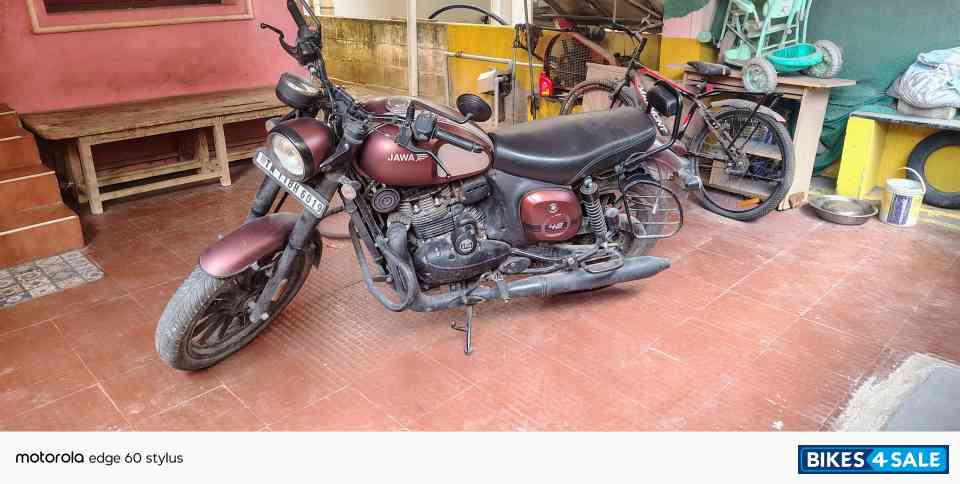 Jawa 42 Dual Channel ABS Cosmic Carbon Jawa 42 Dual Channel ABS Cosmic Carbon