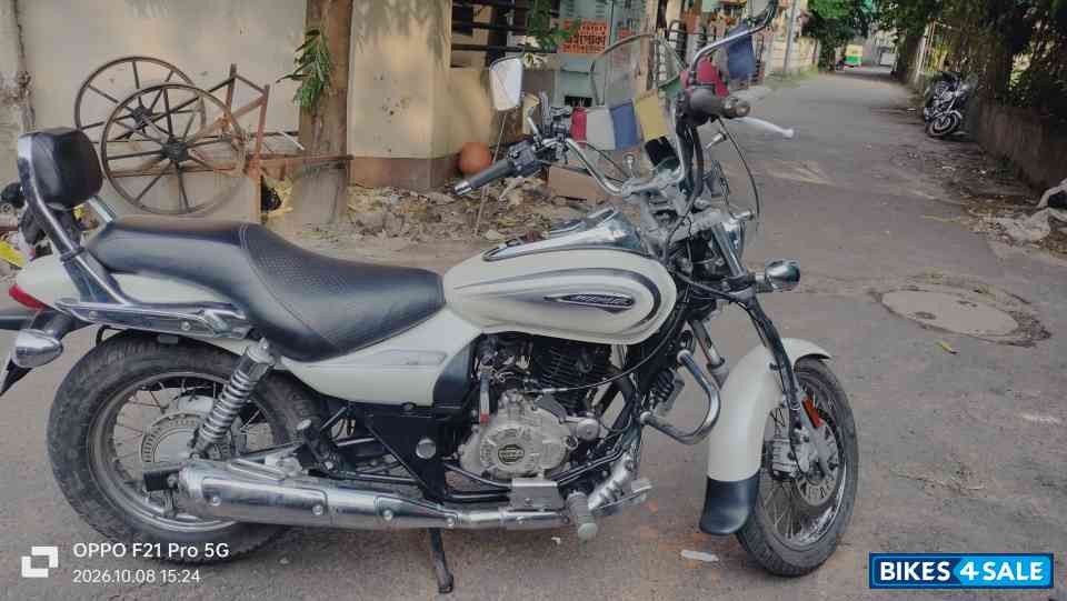 Bajaj Avenger Cruise 220 BS6