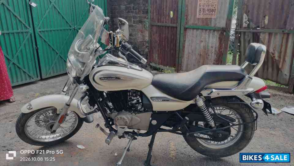Bajaj Avenger Cruise 220 BS6