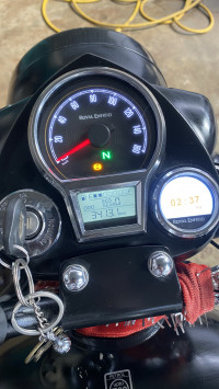 Royal Enfield Classic Stealth Black