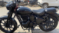 Royal Enfield Classic Stealth Black