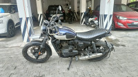 Yezdi Scrambler Dual Tone 2022 Model