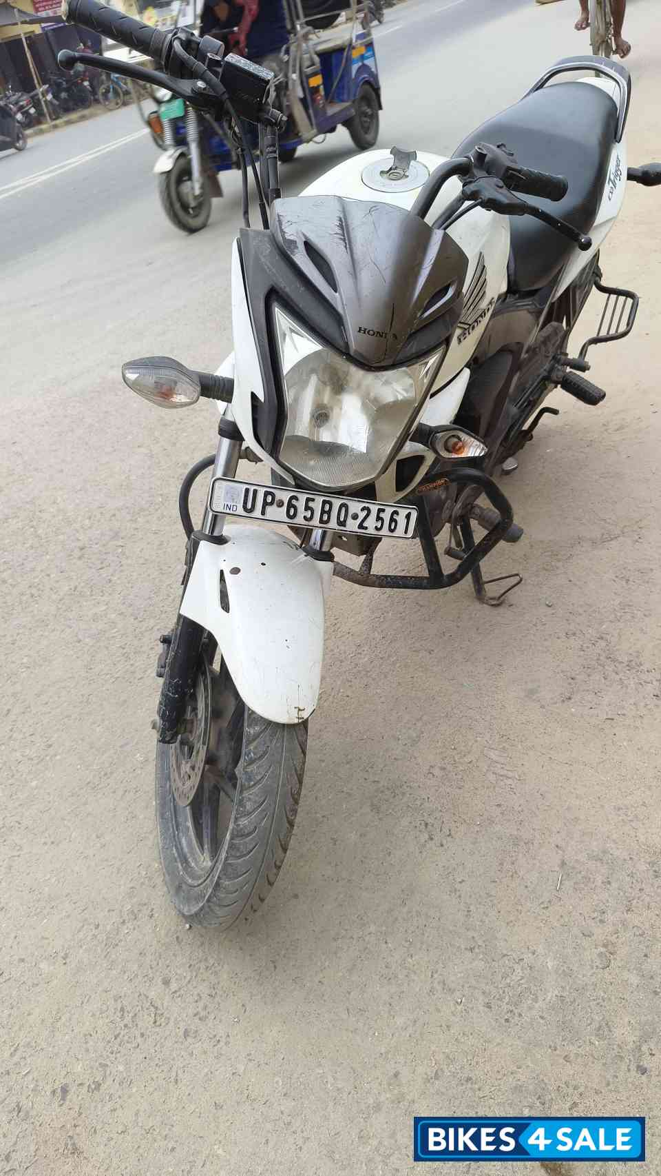 White Honda CB Trigger