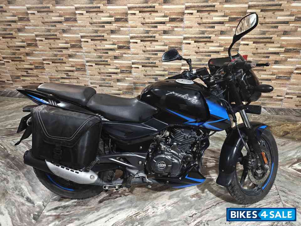 Bajaj Pulsar 150 Twin Disc Bajaj Pulsar 150 Twin Disc