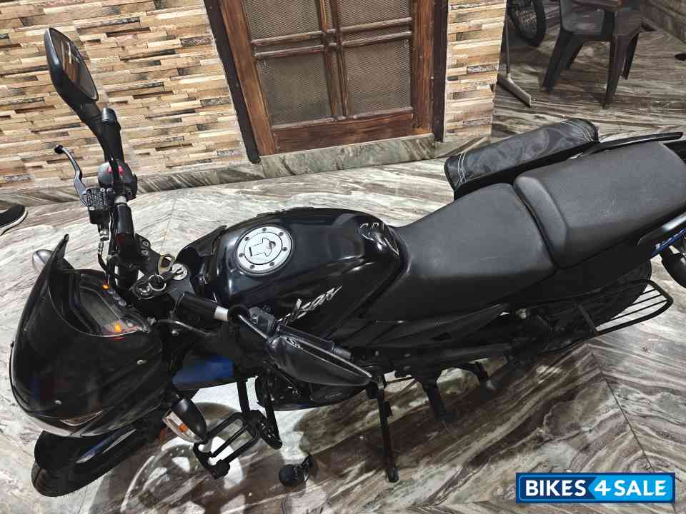 Bajaj Pulsar 150 Twin Disc Bajaj Pulsar 150 Twin Disc